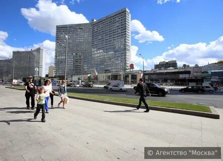 Арбат стал главной туристической артерией москвы