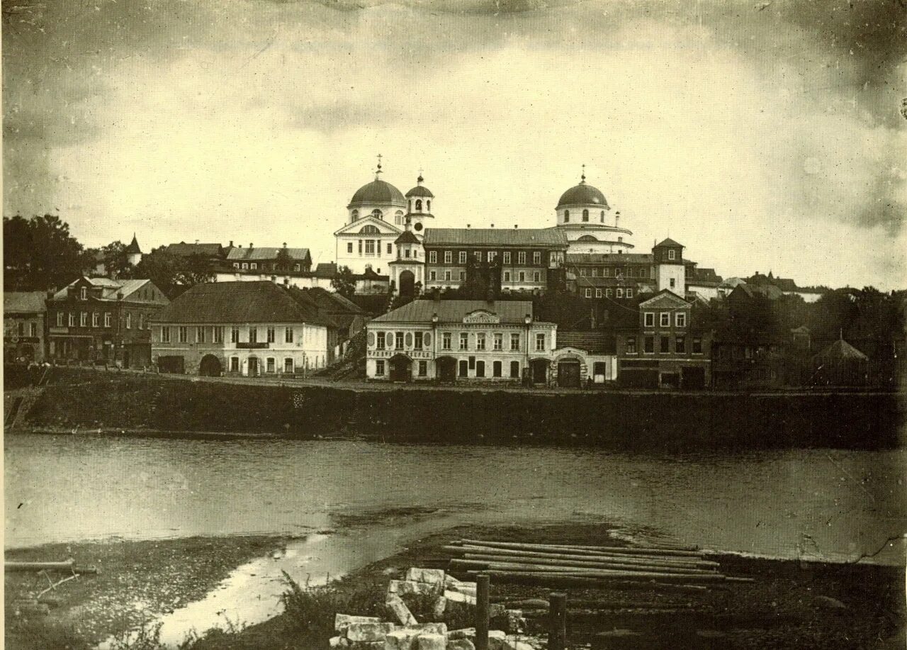 Воскресенский монастырь торжок. Торжок 18 век. торжок до революции. торжок в 18 веке. воскресенский новоторжский женский монастырь.