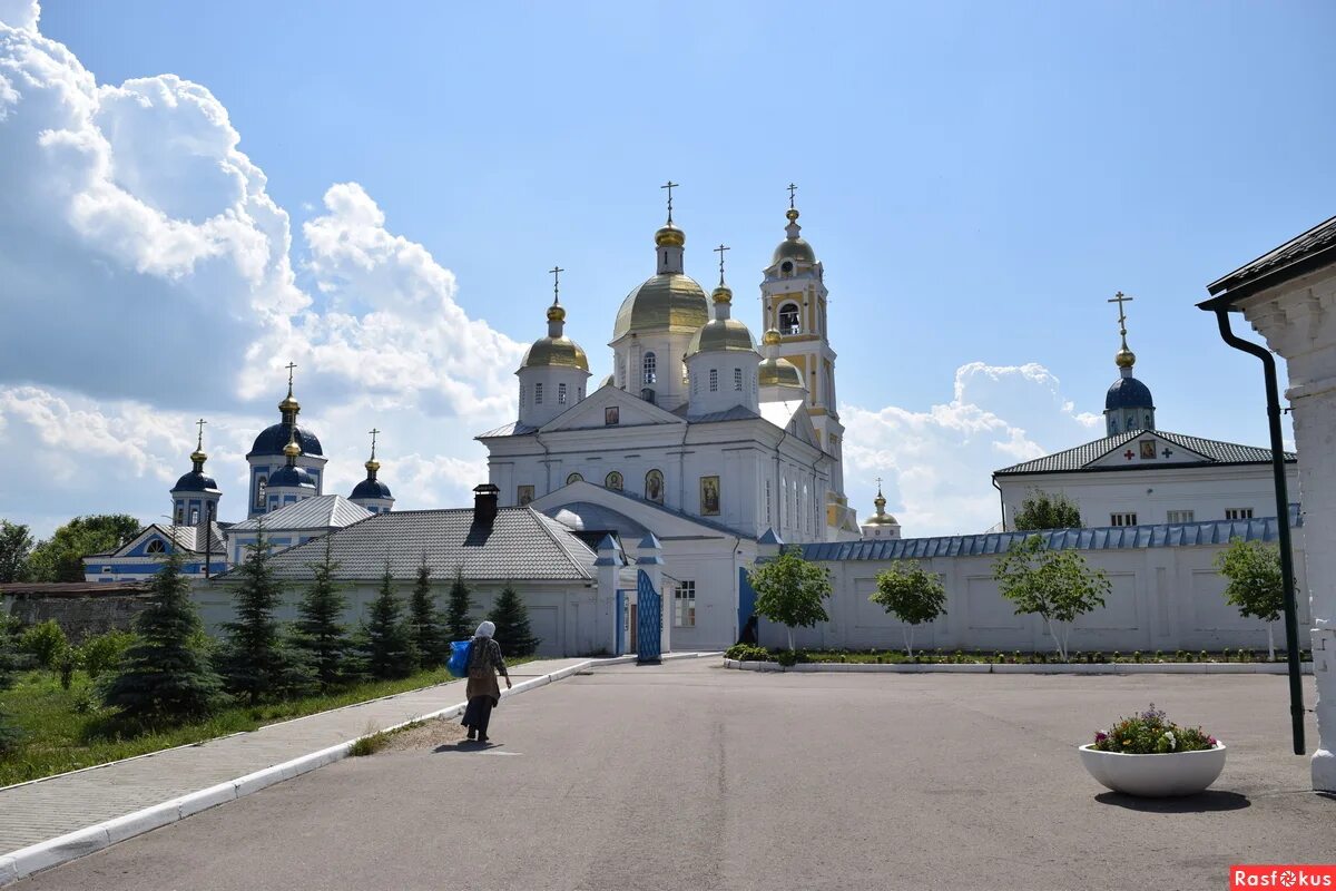 Монастыри нижегородской области сайты. Оранский Богородицкий монастырь Богородский район. Монастырь оранки Нижегородская. Оранский мужской монастырь Нижегородской области. Монастырь оранки Богородский район.