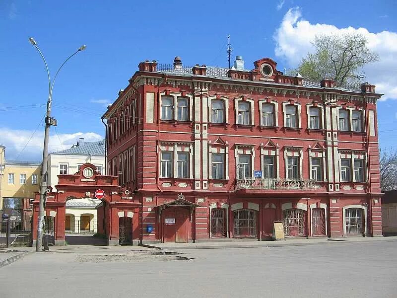 Плацпарадная площадь вологды. Купеческий вологда. Купеческий вологда. Доходный дом купцов грачёвых. Герцена 38 вологда.