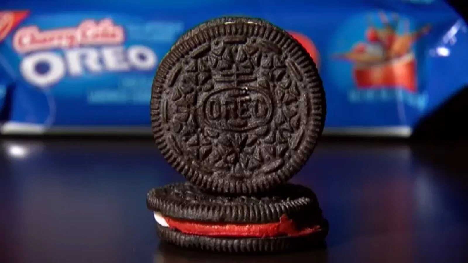 Кола favorite. Oreo печенье. Печенье oreo клубника 95гр. Кола орео. Кола орео.