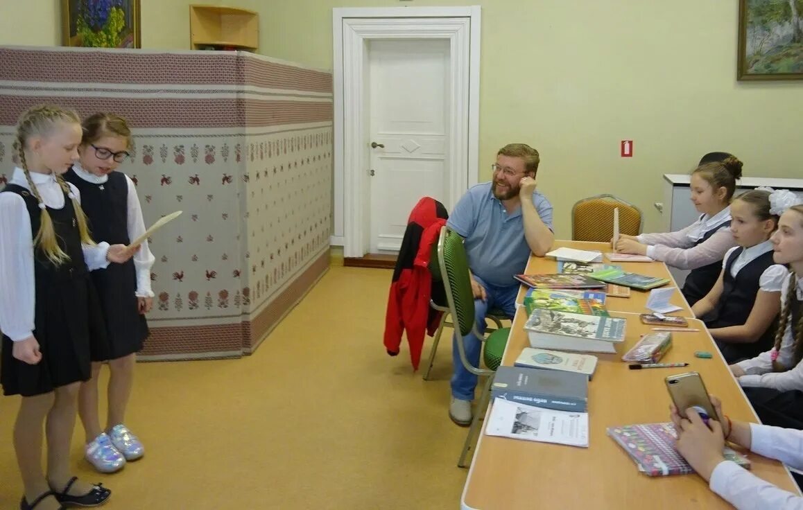 Воронежская областная детская библиотека. Волгоградская областная специальная библиотека для слепых. Творческая лаборатория в библиотеке. Областная детская библиотека волгоград. Областная детская библиотека волгоград фото.