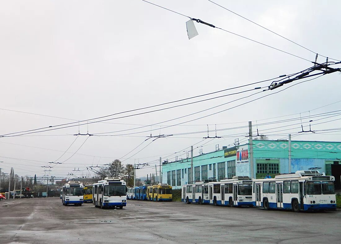 Технический осмотр троллейбуса. 2 троллейбусный парк москва. Бкм 321. Могилев троллейбусный парк 1. Троллейбусный парк рубцовск.