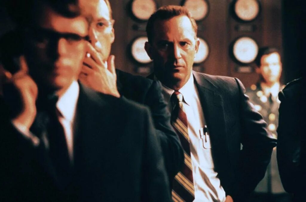 "13 дней" (2000). "13 дней" (2000). тринадцать дней. тринадцать дней. тринадцать обложка.