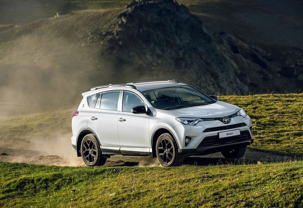 Toyota rav4 2018. Рав 4 2018. Rav4 2018. Тойота рав 4 2018г. Рав 19