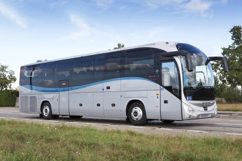 Iveco Magelys. Автобус Iveco Magelys.. Iveco Magelys Pro sfr210 салон. Iveco Irisbus туристический.