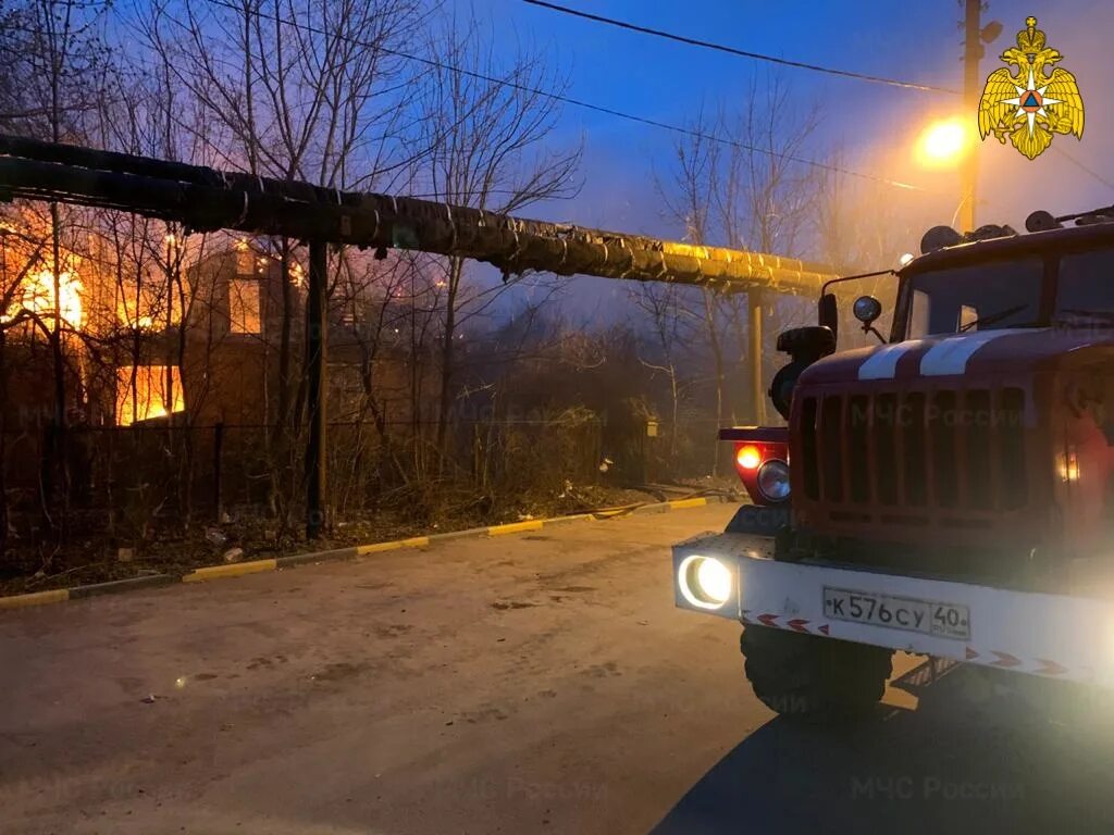 Пожары в Боровске Калужской области. Пожар Боровский район Калужской обл. Пожар в Калужской обл.д.Новоскаковское. Пожар в Калужской области в Соломоновке.