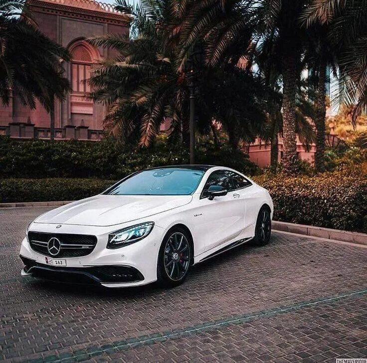 Купить б/у Mercedes-Benz CLS II (C218) Рестайлинг 400 3.5 AT (333 л.с.) 4WD бенз