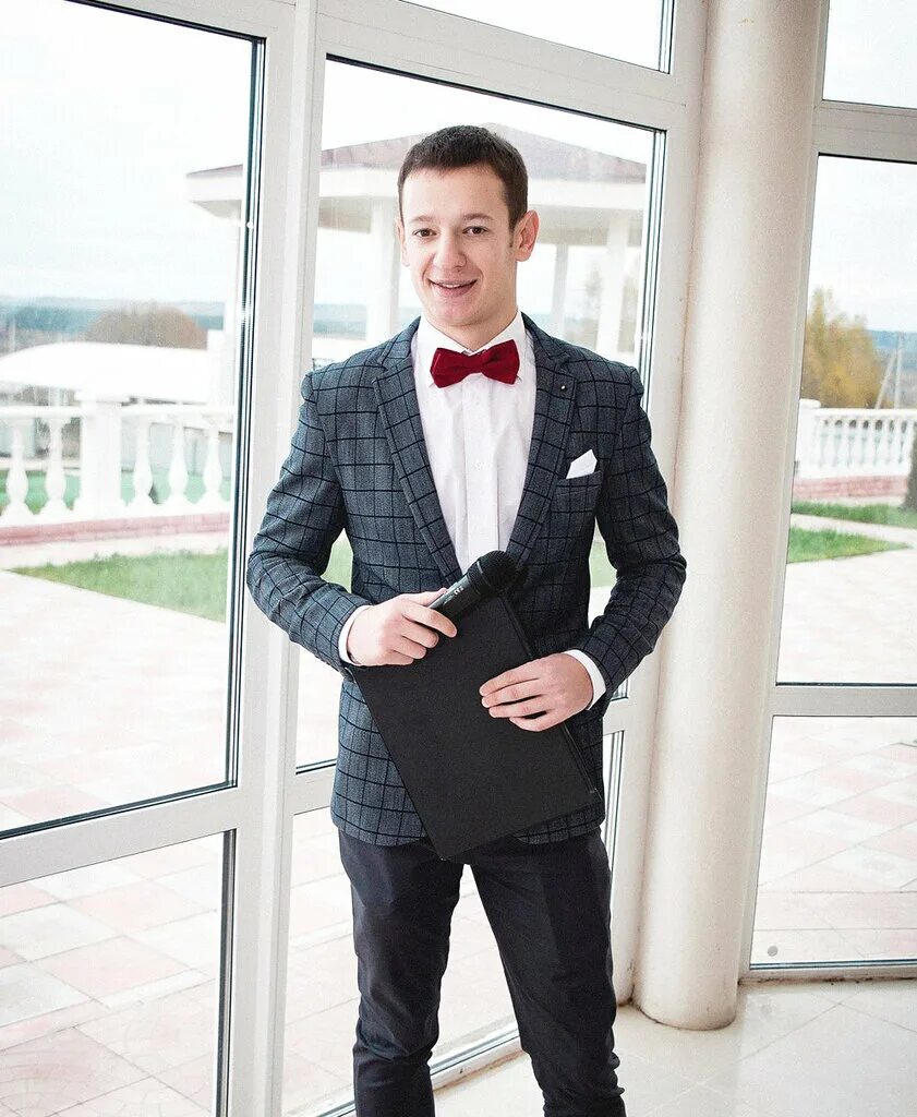 Дмитрий радуга ведущий владивосток. Ведущие тюмень дмитрий ткаченко. Дмитрий ткаченко ведущий самара. Ведущий свадьбы самара дмитрий. Ткаченко денис игоревич краснодар биография.