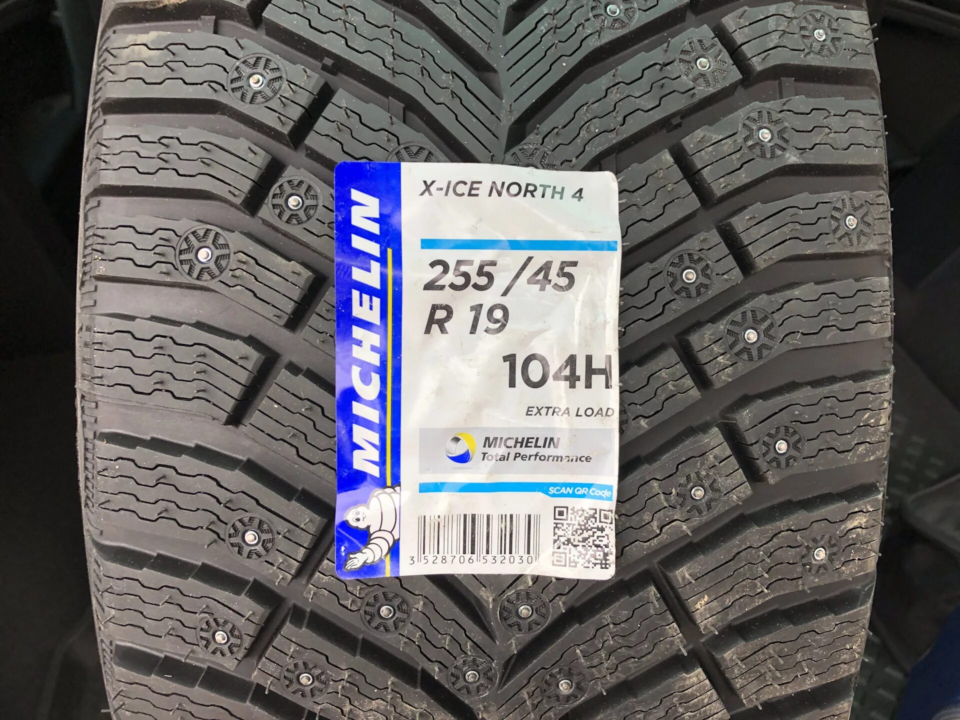 Шины мишлен айс. Michelin x-Ice North 4 255/45 r19. Шины Michelin x-Ice North 4. Michelin x-Ice North 4 шип. Michelin x-Ice North 4 Tiguan.