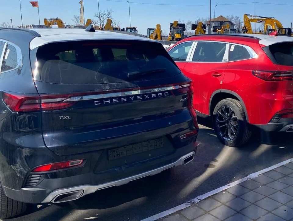 Китайские авто во владивостоке. Китайские авто во владивостоке. Импортные автомобили. Дилерские конференции ниссан. Автосалон китайских автомобилей.