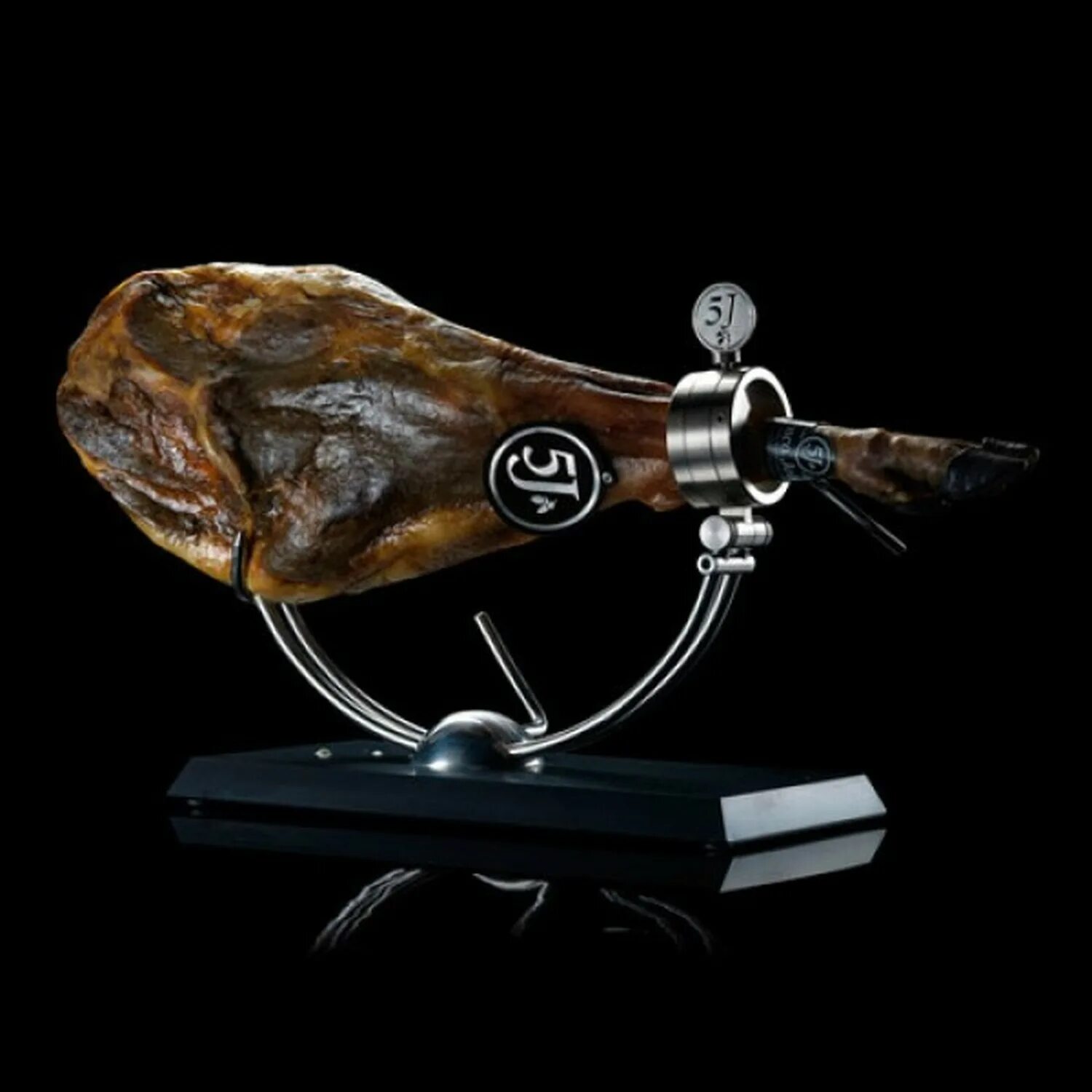 Интернет хамона. Хамон серрано. Окорок хамон серрано. Хамон iberico bellota. Хамон.