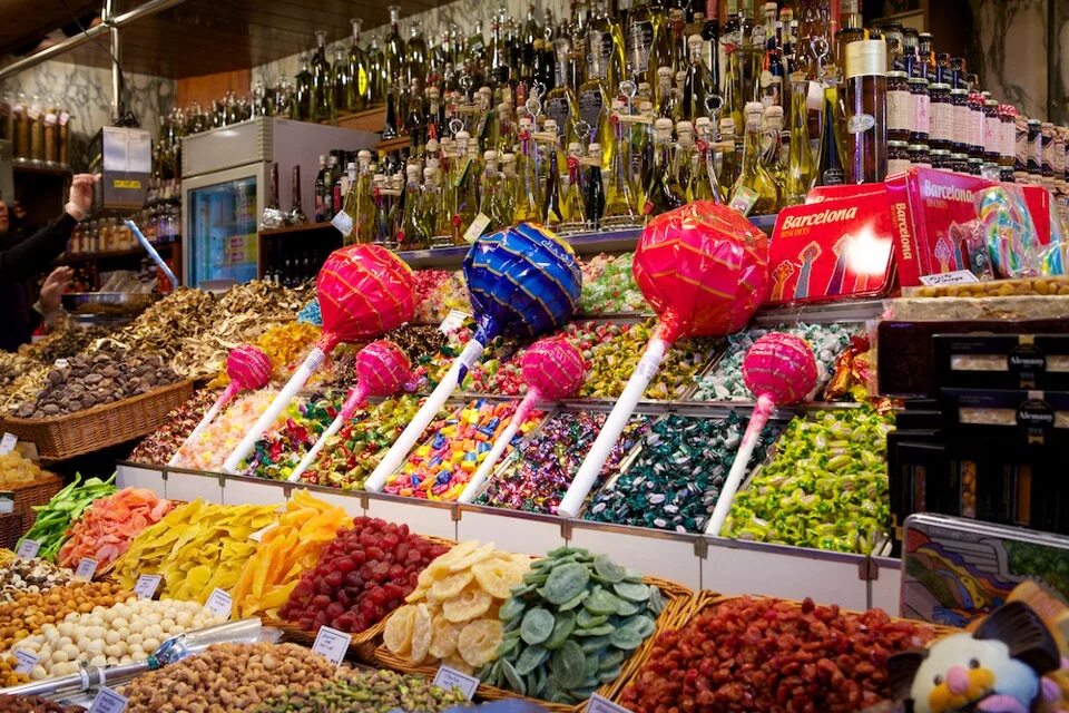 Рынок Бокерия Испания сладости. Рынок Бокерия Испания. Рынок Бокерия конфеты. Испанские магазины сладостей.
