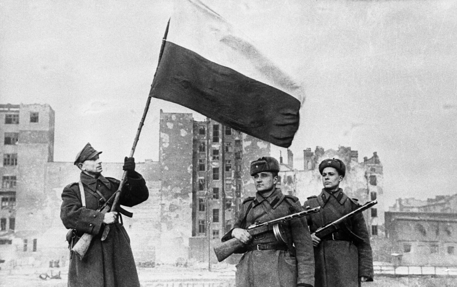 17 Января 1945 года освобождение Варшавы. 17 Января – освобождение столицы Польши Варшавы.. Варшавско Познанская операция. Освобождение Варшавы красной армией.