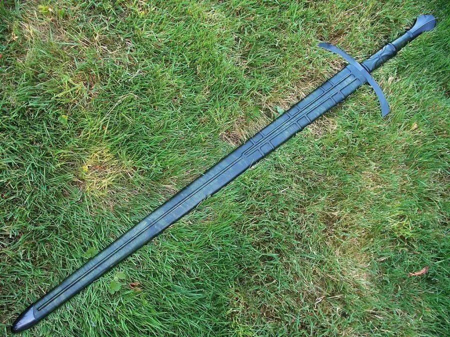 Бастард 7 читать. Меч бастард. Венгерский меч бастард. Романский меч. Одноручный романский меч.