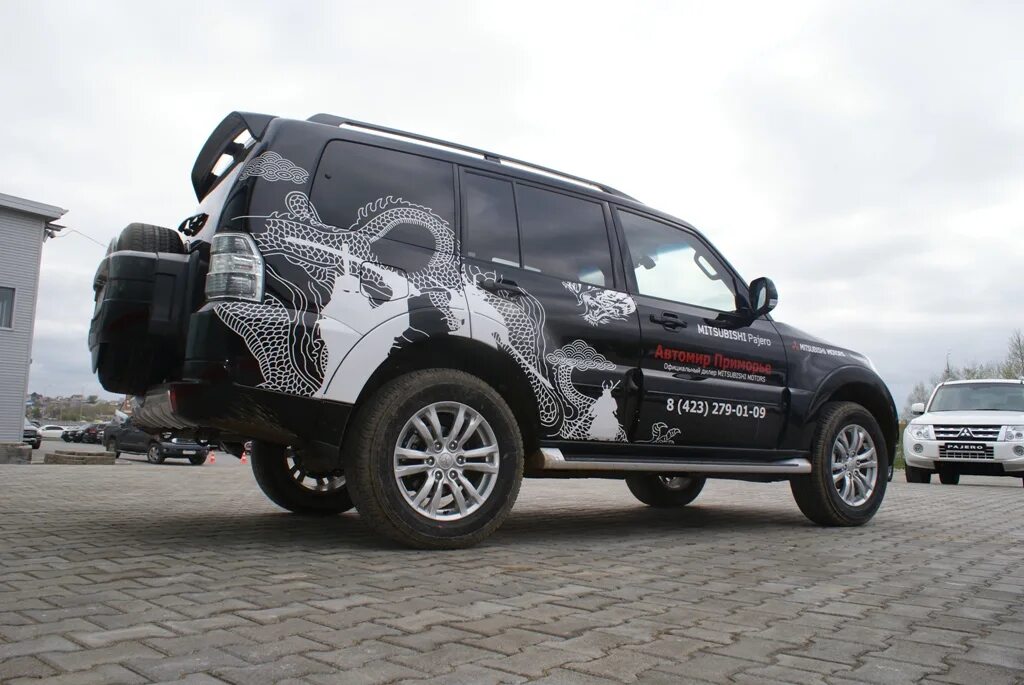 Паджеро спорт владивосток. Паджеро 3 камуфляж. Оракал на Митсубиси Паджеро 4. Митсубиси Паджеро 3 в камуфляже. Mitsubishi Pajero Camo.