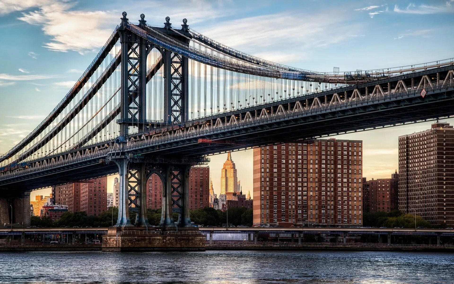 Most high first. Манхэттенский мост в Нью-Йорке. Бру́клинский мост в Нью-Йорке. Бруклинский мост Манхеттен в Нью-Йорке. “Манхэттен бридж”. Моста в Нью Йорке.
