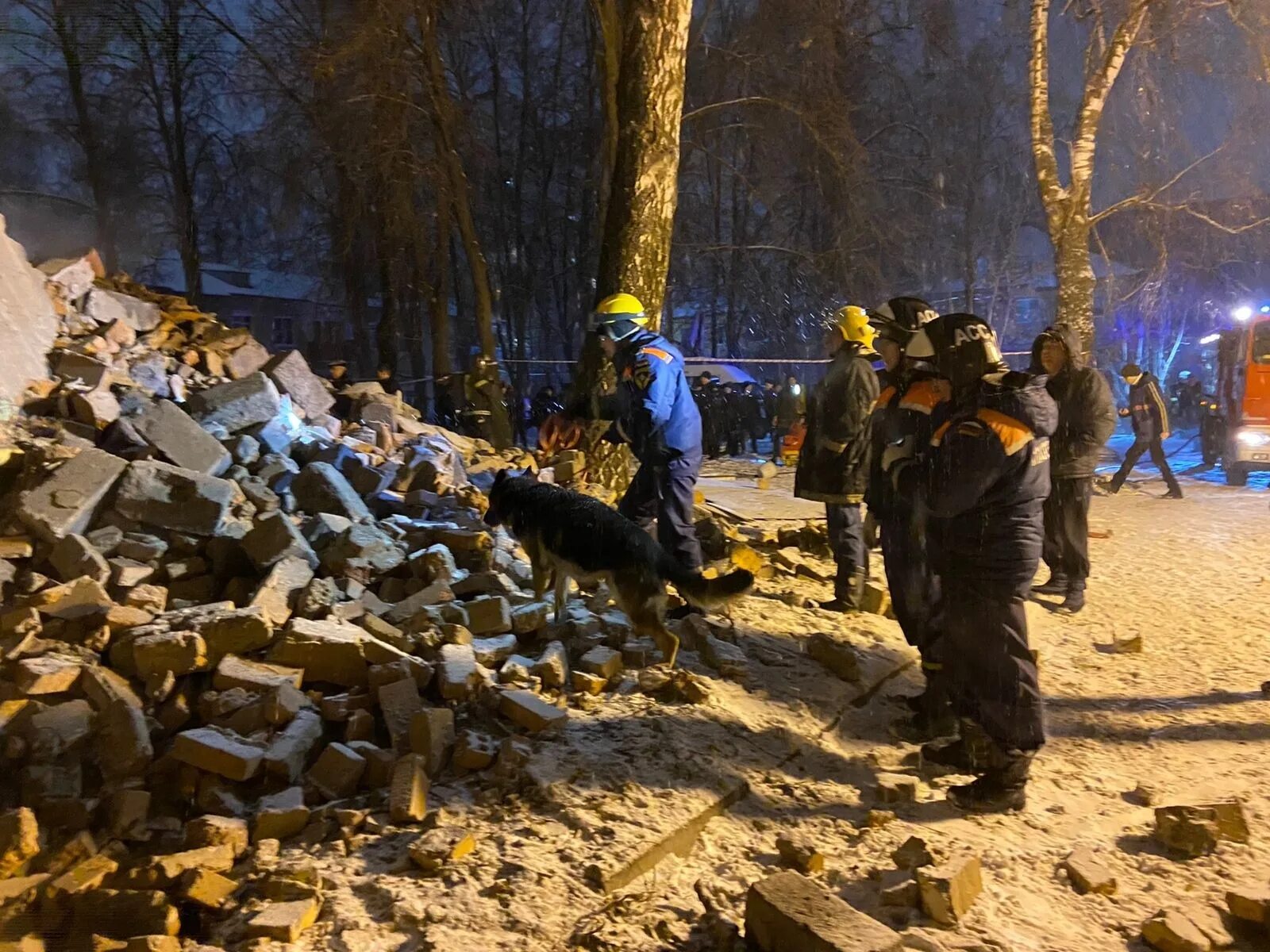 30 апреля 2015 г. Взрыв жилого дома в Рязани. Подрывы домов в Рязани. Взрыв дома. Взрыв газа на Пушкина в Рязани.