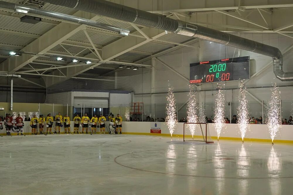 Фок заводской каток. Фок заводской каток. Фок заводской саратов каток. Фок кристалл саратов заводской. Фок кристалл саратов заводской.