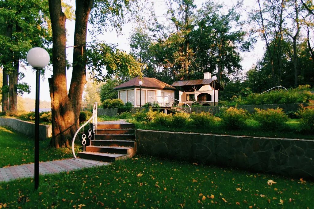 Парк отель вишнёвый сад истра. Парк отель вишнёвый сад истра. Парк остров истра. Парк отель ершово. Парк отель вишневый сад бабкино.