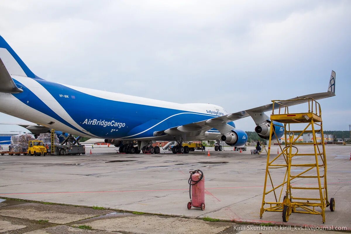 Airbridgecargo. AIRBRIDGECARGO 747 хвост. Air Bridge Cargo Емельяново. Fs2004 b747 AIRBRIDGECARGO. Фисенко AIRBRIDGECARGO.