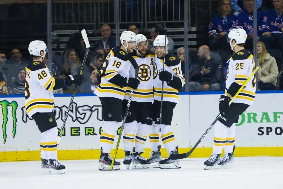 Сиэтл сент луис. Блюз прогноз. Иван барбашев сент луис. Матч сент луис миннесота. Сент-луис блюз болельщики.