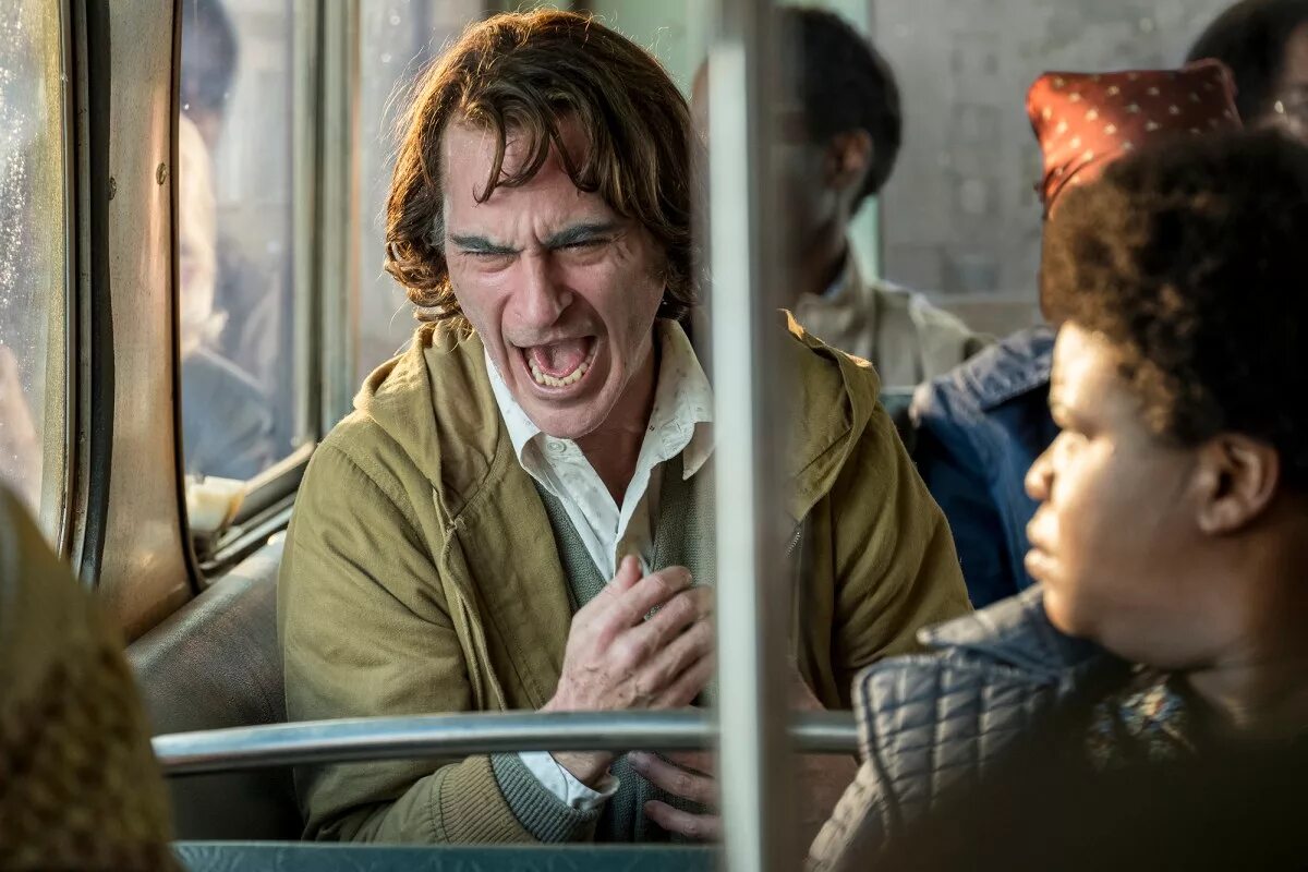 Омар си 1+1 кадры. Бедные люди мордовии. Джокер 2019 хоакин феникс. Саундтреки бедные смеются. 1+1 неприкасаемые.