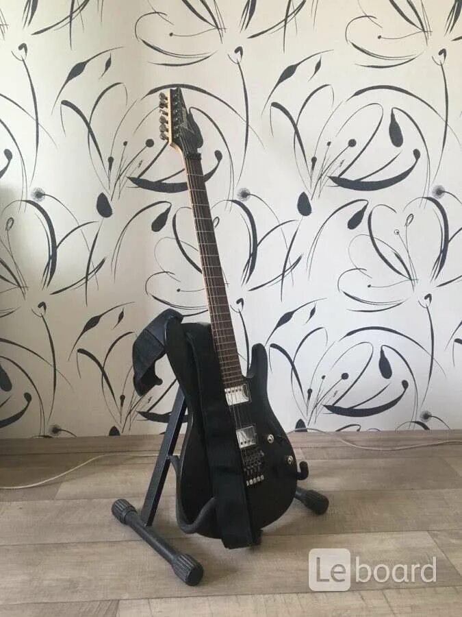 Электрогитары екатеринбург. Ibanez s420. Электрогитара Ibanez s420 WK. Ибанез s 420. Гитара Екатеринбург.