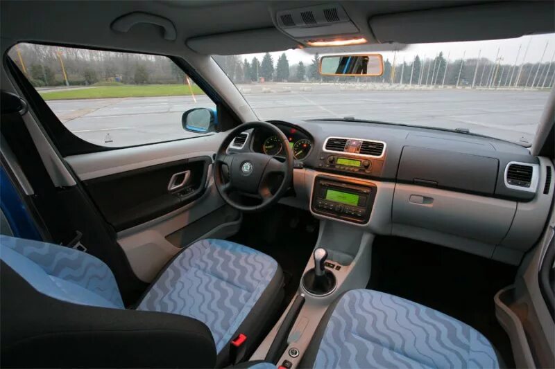 6 автомат салон. Skoda roomster 2008 салон. Skoda roomster 2007 салон. Skoda roomster, 2011 салон. Skoda roomster салон.