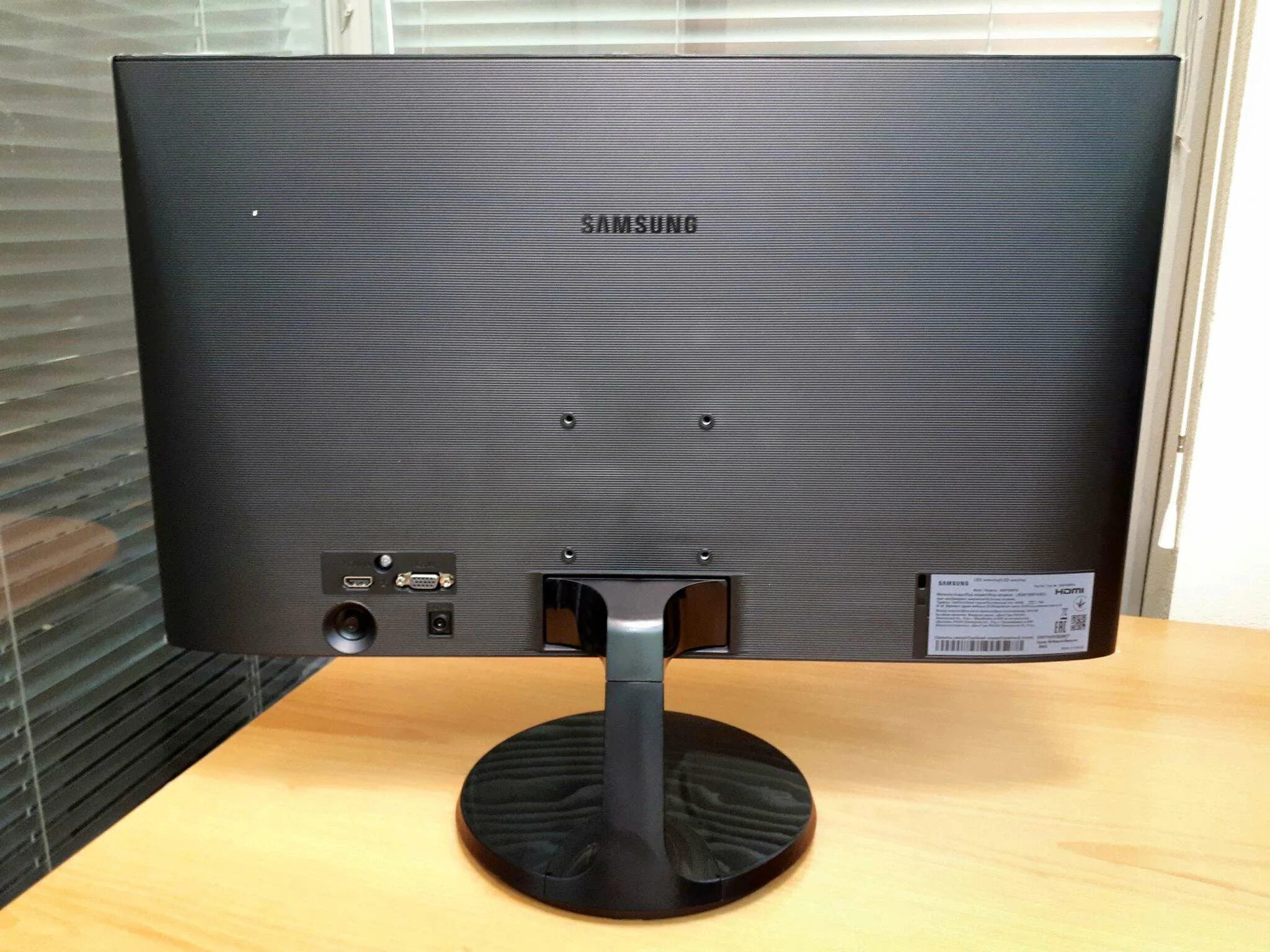 Монитор Samsung s24f350fhi 23.5". 23.5" Samsung s24f350fhi. Монитор Samsung s24f350fhi Black. Монитор 24" Samsung s24f350fhi. Экран самсунг s24