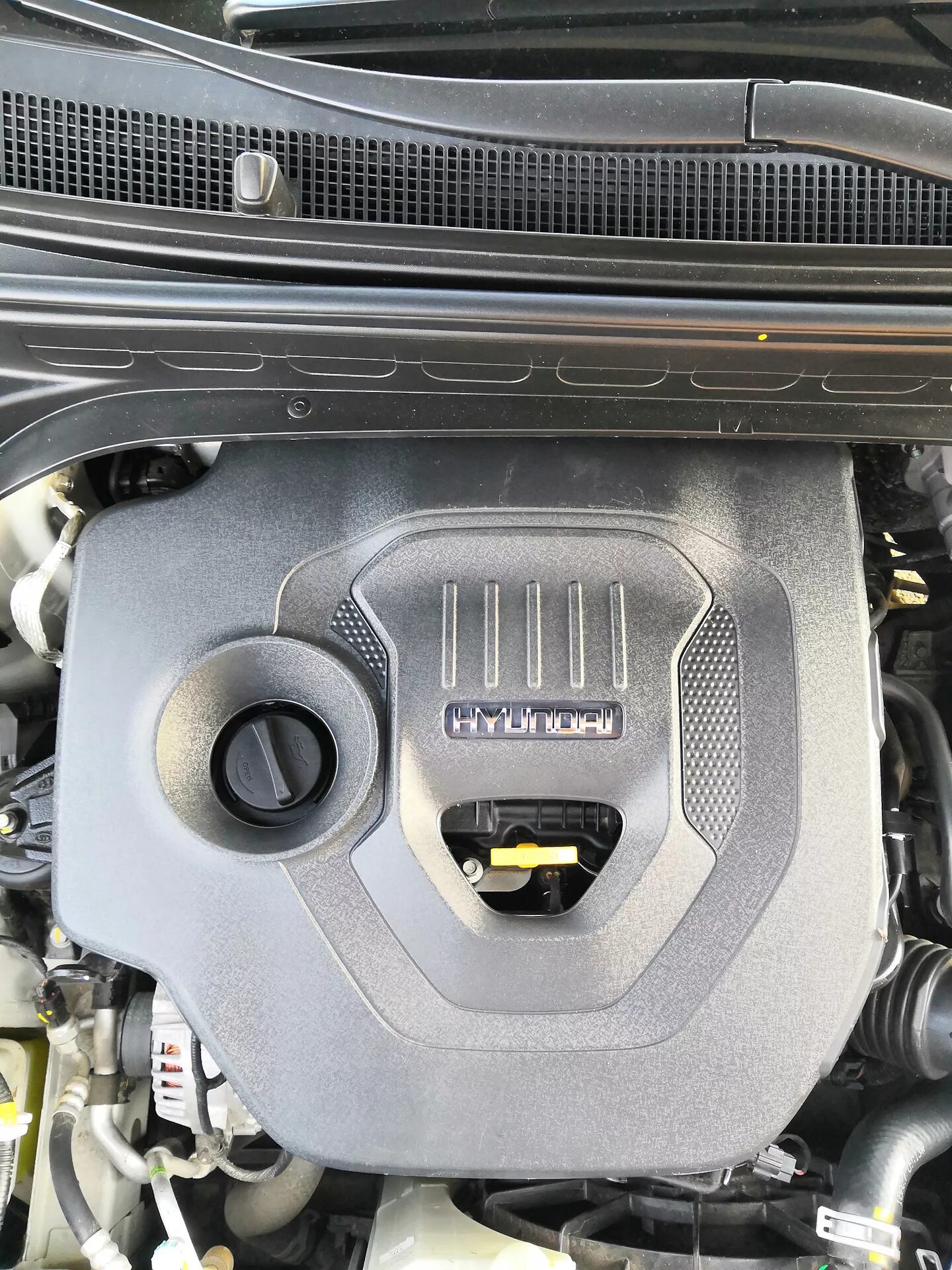 Крышка двигателя крета 2.0. Накладка на двигатель hyundai creta 2.0. hyundai creta 2025 года двигатель 2.0 крышка двигателя. крышка двигателя hyundai creta 2.0 2025 года.