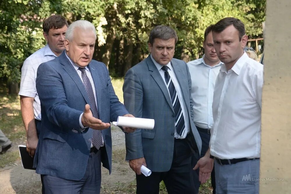 Директор капремонта. Спецфундаментстрой липецк директор фото. Управление капитального ремонта липецк. Липецк подрядные организации. Стройотдел липецк кофанов.
