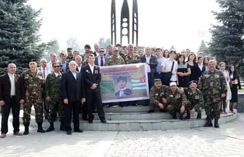 Площадь абхазии нальчик сегодня. Союз абхазских добровольцев. памятник на площади абхазии нальчик. площадь абхазии в нальчике. яхогоева 193 нальчик.