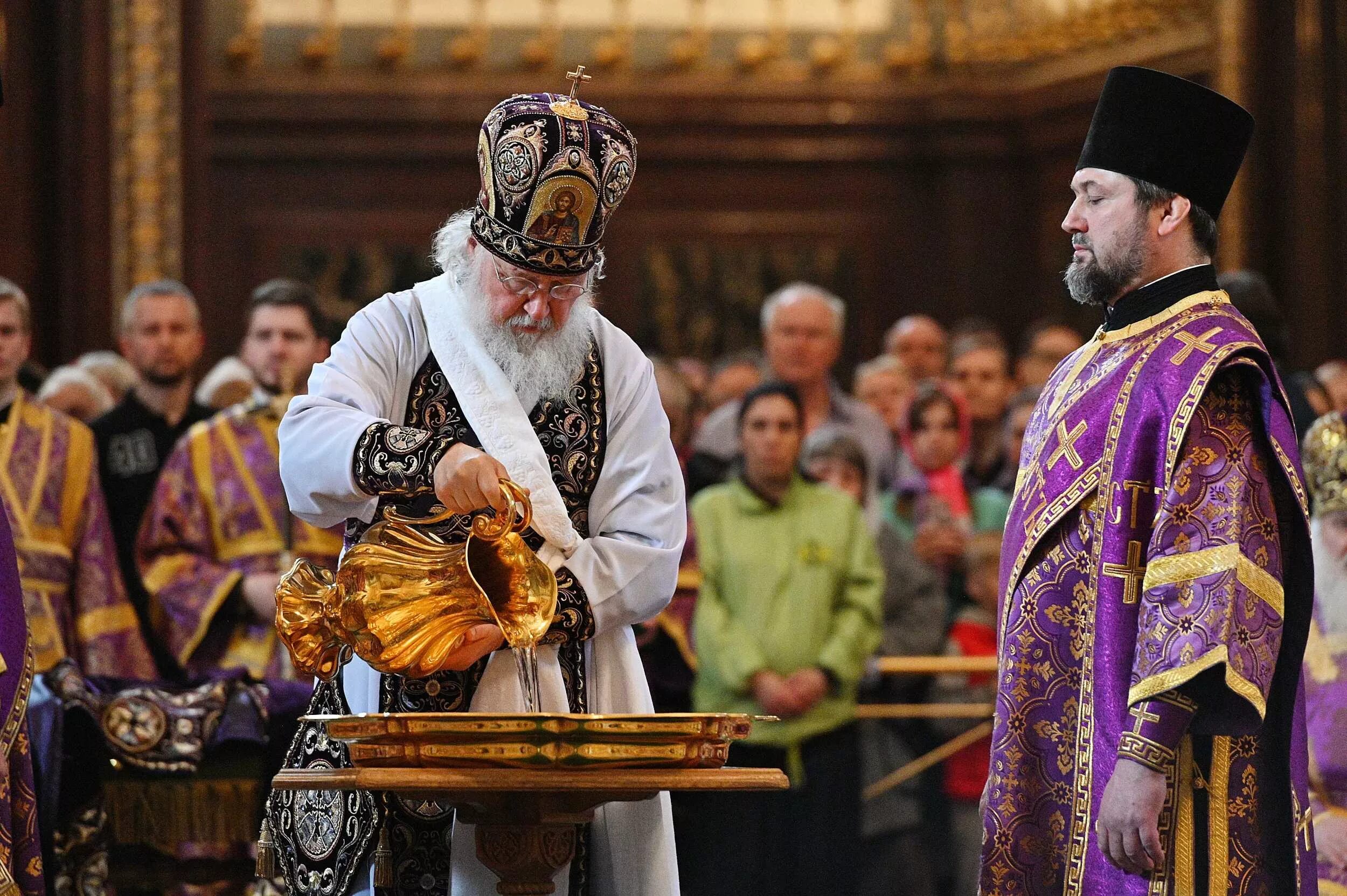 спас на крови богослужения. божественная литургия союз. канал спас божественная литургия. иван николаевич судоса литургия преждеосвященных. спас телеканал божественная литургия.