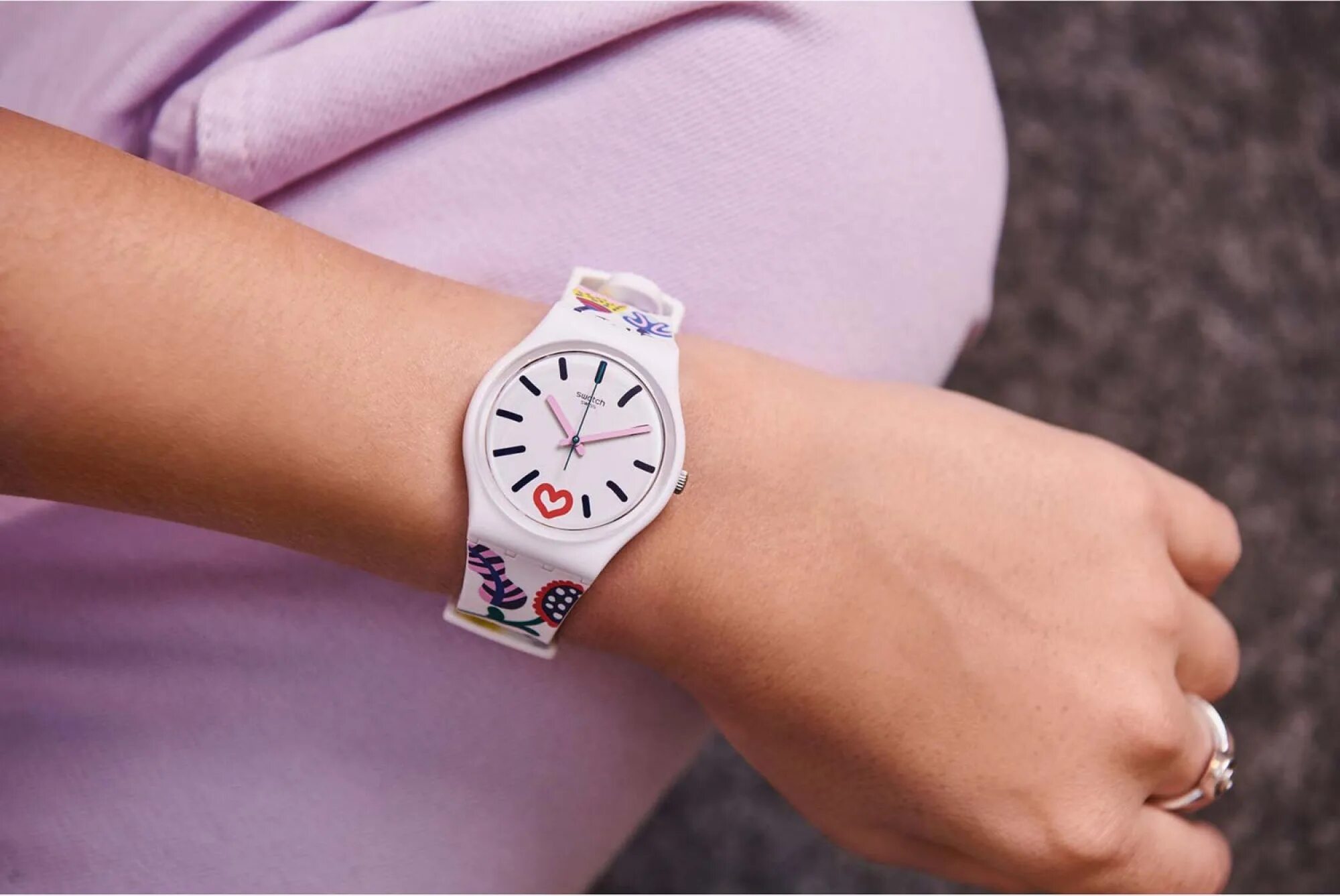 Швейцарские наручные часы Swatch gw213. Наручные часы Swatch yls7001. Swatch yls454g. Часы Swatch Swiss женские. Магазин часов swatch