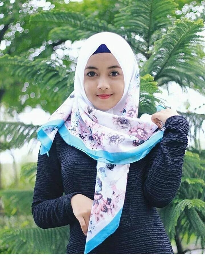 кичигина муслим муслим. мусульманка активистка. хочу девушку мусульманку. татарка в хиджабе. казахские женщины хиджаб.