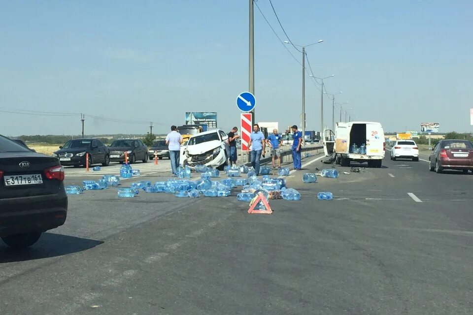 Выезд на таганрог. Авария на трассе Таганрог Ростов. ДТП на трассе Ростов Таганрог.