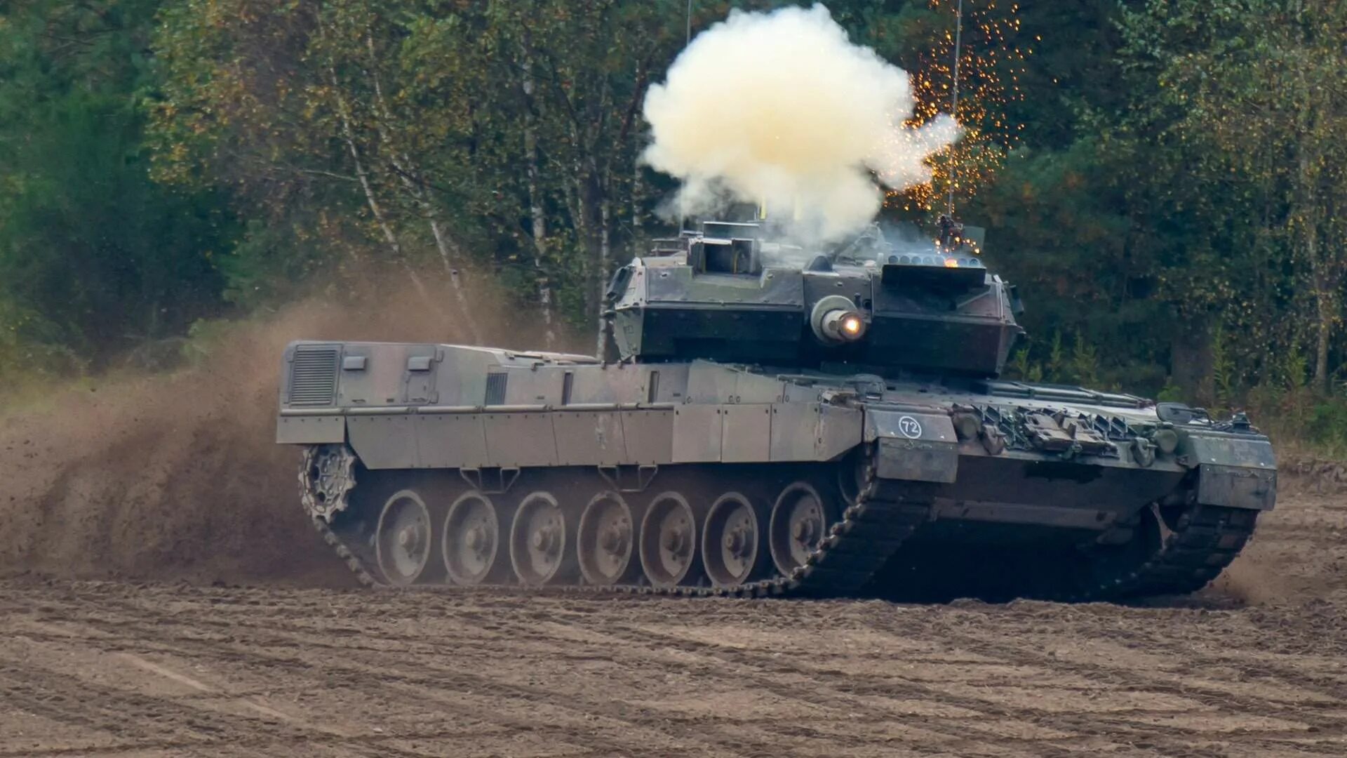 Leopard 2a5 бундесвер. Танки бундесвера. Танк леопард 2. Танков leopard 2a4. Танки бундесвера.
