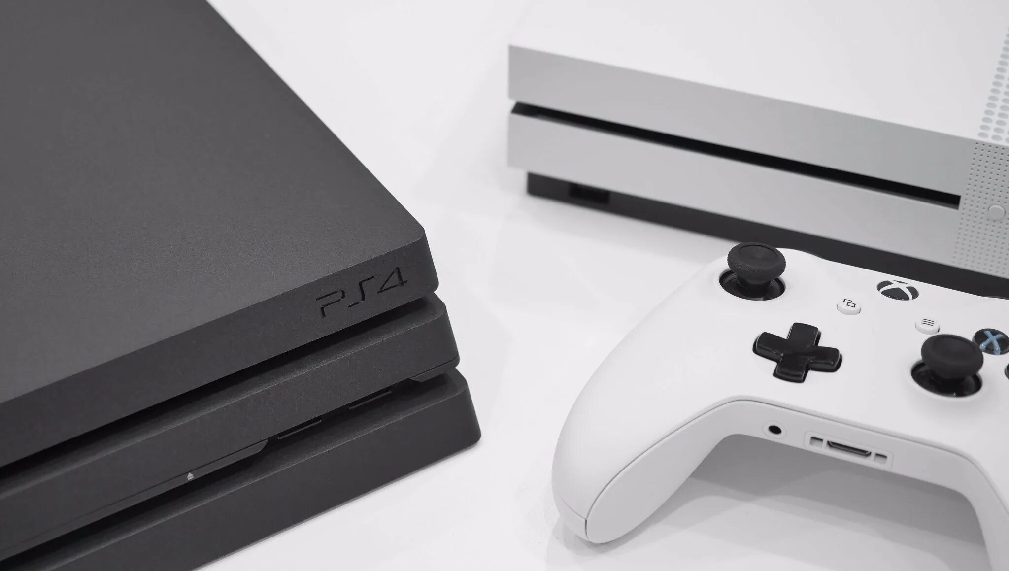 Xbox one s vs PLAYSTATION 4 Pro. Xbox one s vs ps4 Slim. Винт Sony ps4. Xbox one s в интерьере. V one s