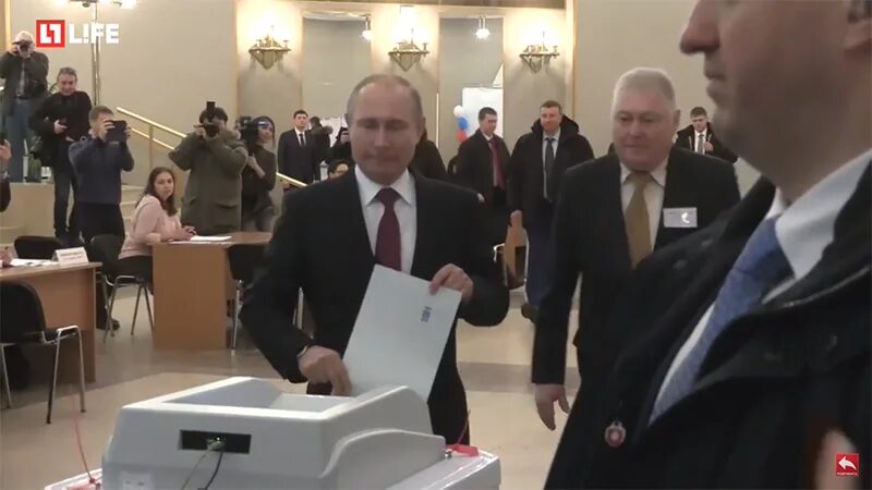 Глава проголосовал на выборах