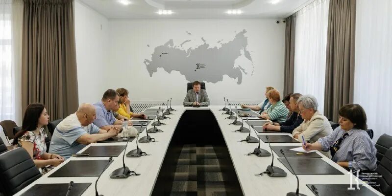 научные кадры. научно-технические кадры. курсы научных кадров 11 букв.