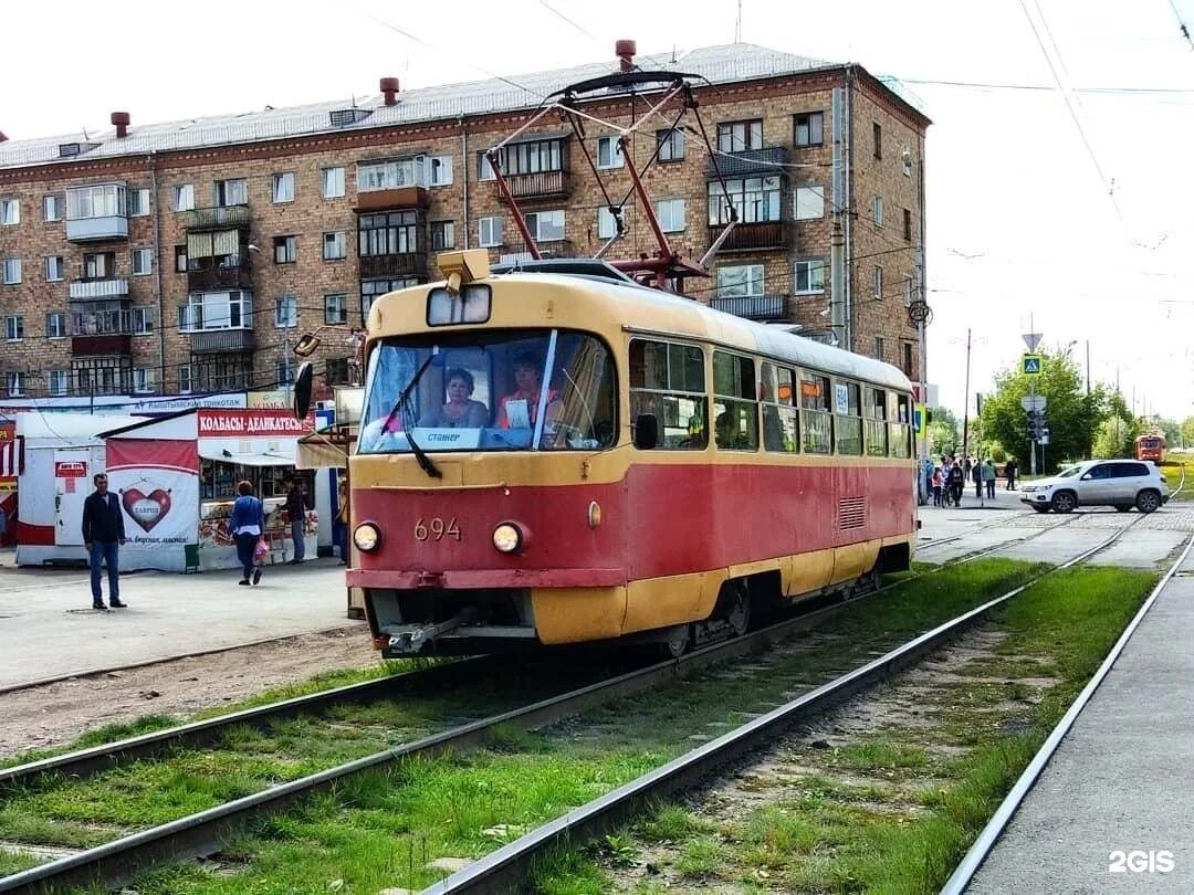 Время в пути 11 трамвая. 11 Трамвай Екатеринбург. Трамвай 11 673 Екатеринбург. Трамвай Екатеринбург двойка. Трамвай Екатеринбург 11 маршрут.