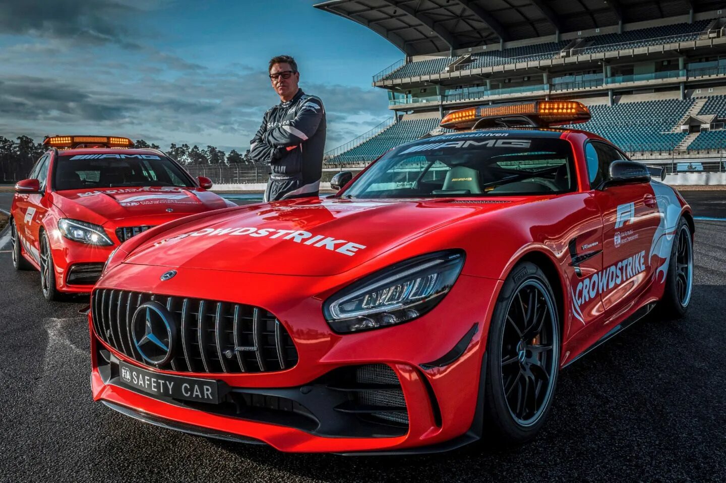 Amg gt safety car. Safety car f1. Сейфти кар. Мерседес амг ф1сефти кар. Mercedes amg safety car f1.