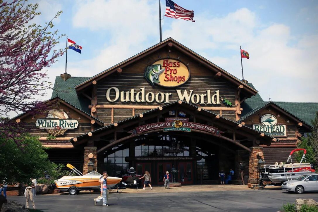 Outdoor World магазин. Bass Pro shops интерьер. Outdoor World USA. Спрингфилд (Миссури). Bass pro shops