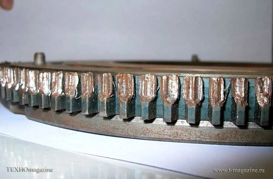 Механическое изнашивание деталей. Износ гта 5. Усталостный излом коленчатого вала. Мод износ. График износа режущего инструмента.