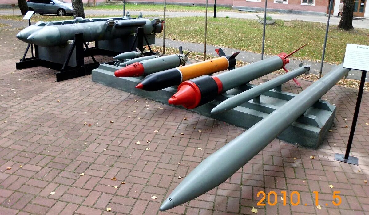 Химзавод брянск вакансии на сегодня. Бхз им 50-летия сельцо. Бхз им 50-летия ссср. Брянский химзавод сельцо. Химзавод брянск вакансии на сегодня.