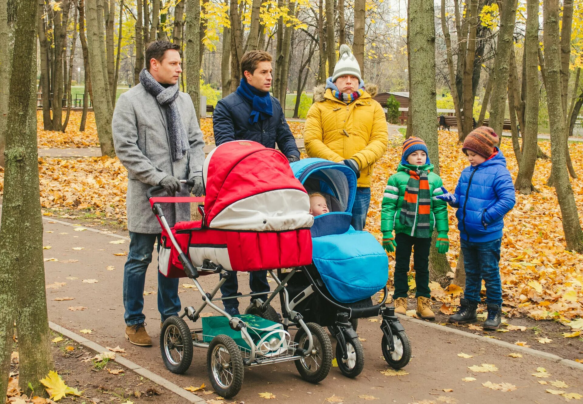 Мамочки. Мамочки сериал Александр Ратников. Сериал мамочки 3 сезон. Александр Ратников мамочки. Мамочки сериал Аня с ребенком.