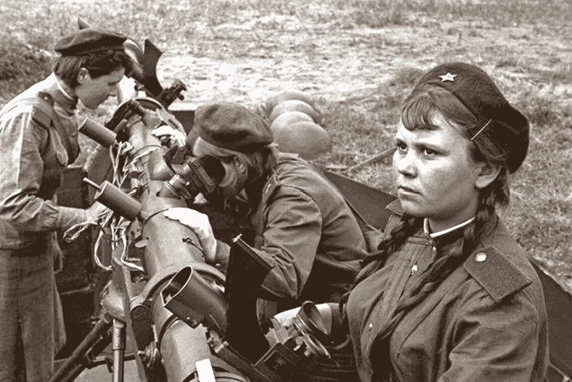 Профессии во время войны. Зенитчицы 1942. Девушки зенитчицы на войне 1941-1945.