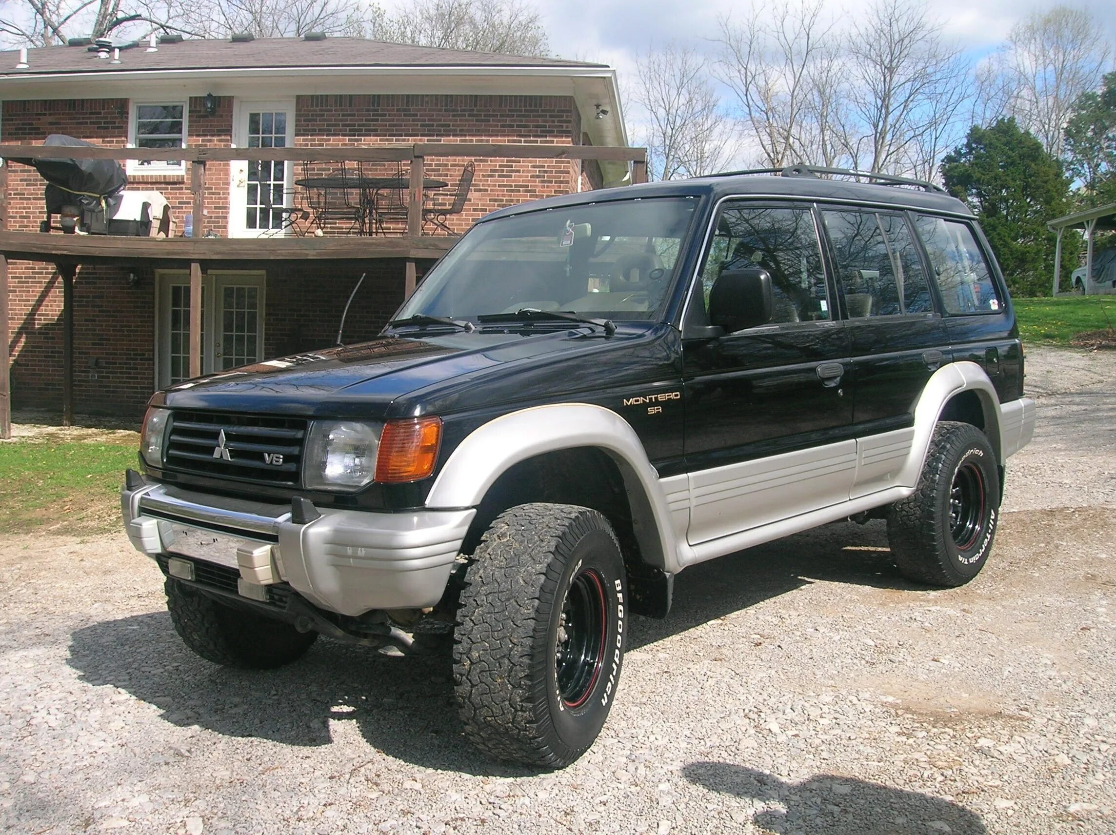 Mitsubishi pajero v6. Мицубиси Паджеро 1995. Мицубиси Монтеро 1995. Mitsubishi Pajero Montero. Mitsubishi Pajero Montero 2.