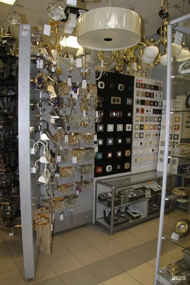 электротовары воронеж. витрины в электромагазине. электротовары в новгороде. электрон нижний новгород магазин. магазин электрика.